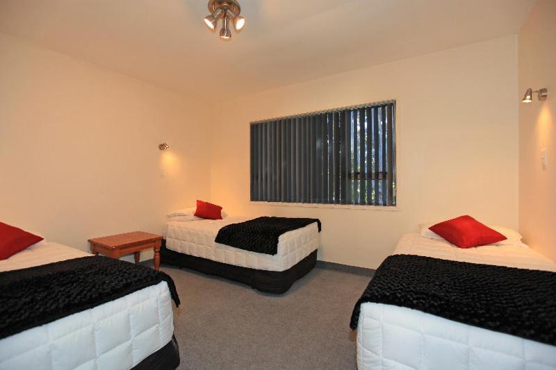 Kapiti Lindale Motel And Conference Centre Paraparaumu Chambre photo